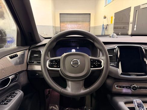 Used 2023 Volvo XC90 B6 Ultimate w/ Protection Package Premier image 24