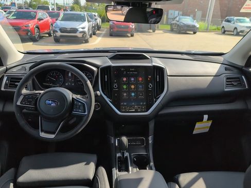 Used 2025 Subaru Ascent Limited image 22