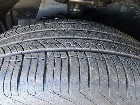 Used 2025 Nissan Rogue SV image 25