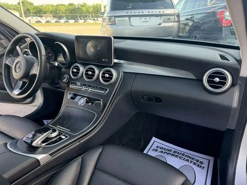 Used 2016 Mercedes-Benz C 300 4MATIC Sedan image 23