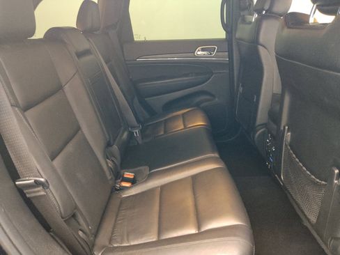Used 2019 Jeep Grand Cherokee Limited RWD image 19