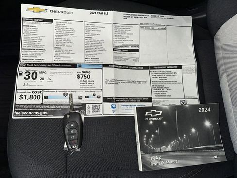Certified 2024 Chevrolet Trax LS image 6