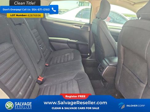 Used 2018 Ford Fusion SE w/ Fusion SE Technology Package FWD image 13