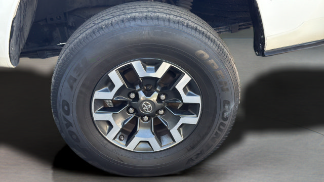 Used 2016 Toyota Tacoma SR RWD image 29
