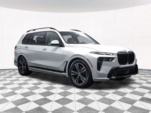Used 2023 BMW X7 xDrive40i w/ M Sport Package image 42