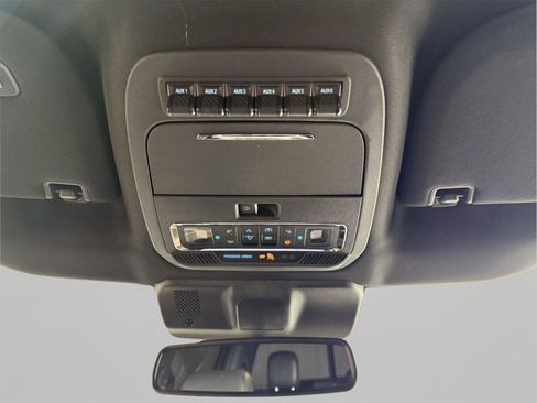 Certified 2022 Ford F150 Raptor w/ Equipment Group 801A High image 18