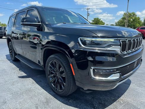 Used 2024 Jeep Wagoneer Series II AWD/4WD image 16