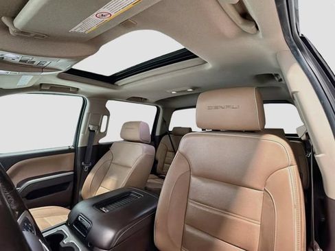 Used 2019 GMC Sierra 2500 Denali w/ Duramax Plus Package AWD/4WD image 20