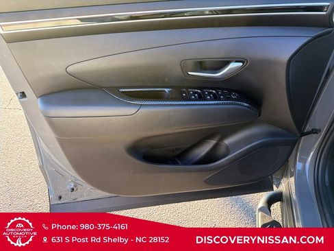 Used 2024 Hyundai Santa Cruz Night image 11