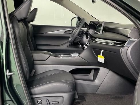 Certified 2027 INFINITI QX60 Luxe w/ Cargo Package FWD image 30