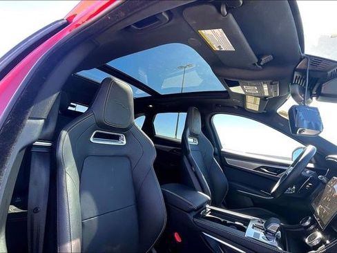 Used 2024 Jaguar F-PACE R-Dynamic S image 27