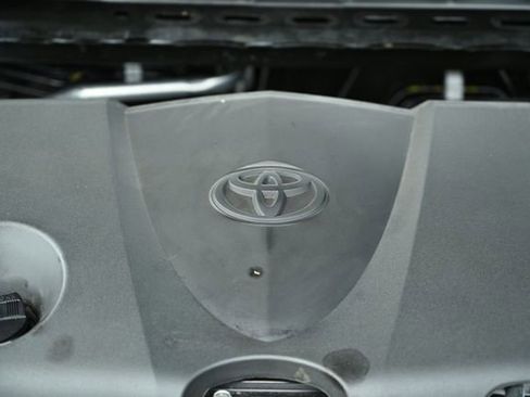 Used 2024 Toyota Camry SE image 18