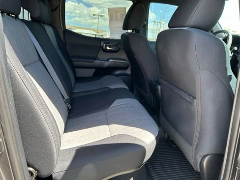 Used 2020 Toyota Tacoma TRD Off-Road w/ Technology Package AWD/4WD image 25