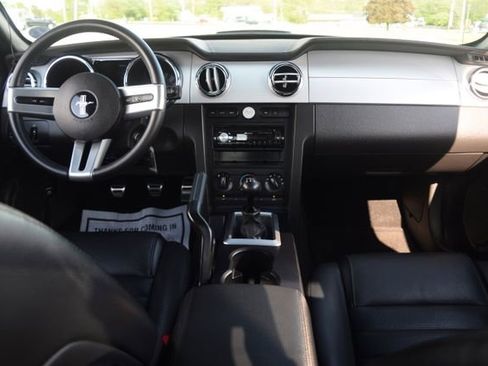 Used 2007 Ford Mustang GT Premium RWD image 8