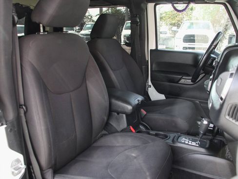 Used 2015 Jeep Wrangler Sport w/ Quick Order Package 24S image 31