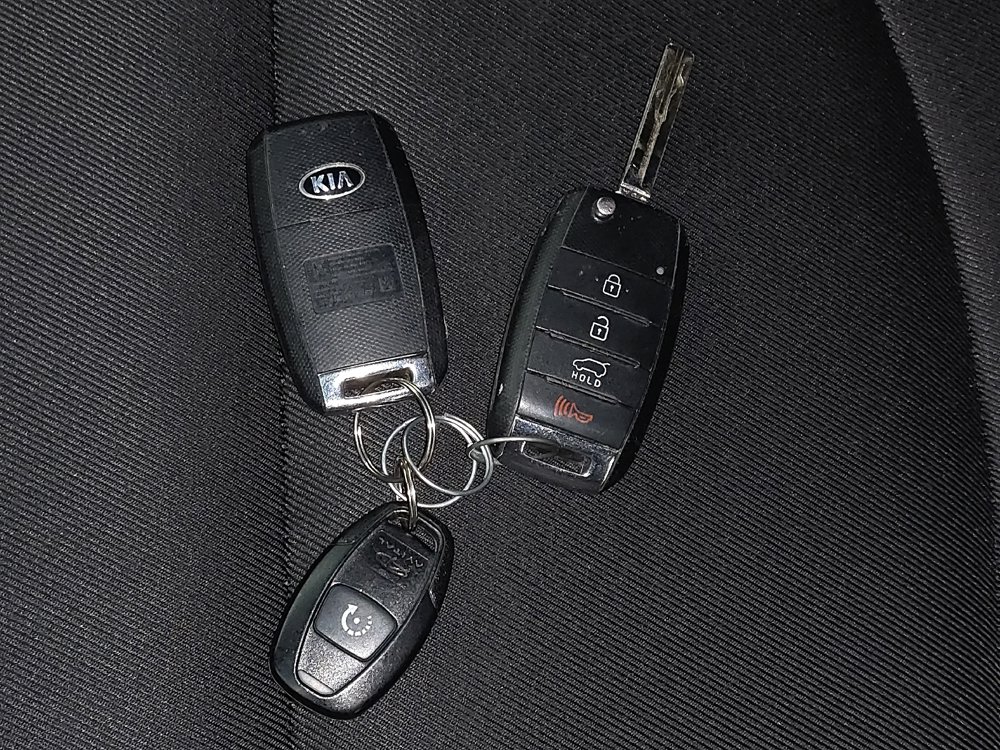 Used 2016 Kia Soul + FWD image 32