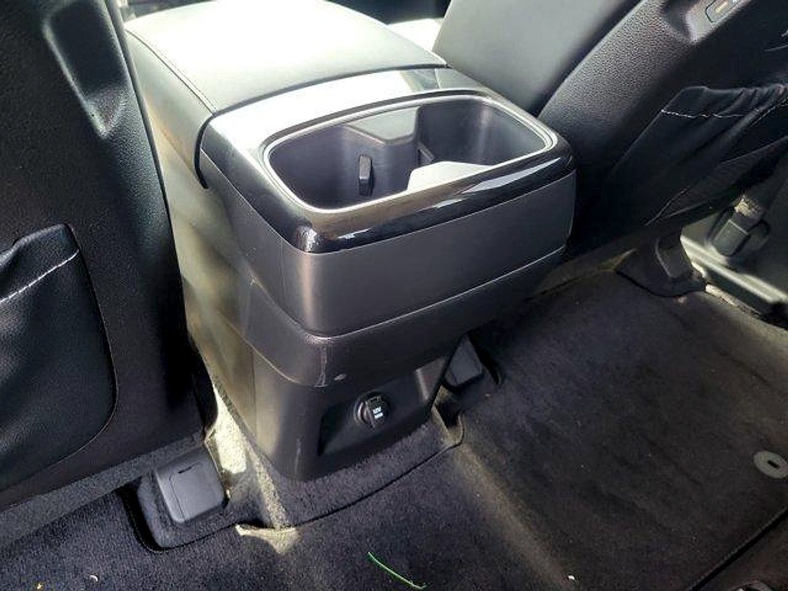 Used 2023 Kia Telluride S AWD/4WD image 14