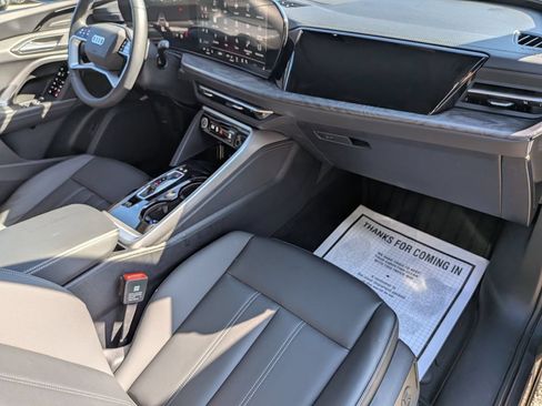 Used 2025 Audi Q5 Premium Plus w/ Premium Plus AWD/4WD image 36