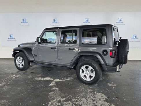 Used 2023 Jeep Wrangler Sport S image 4