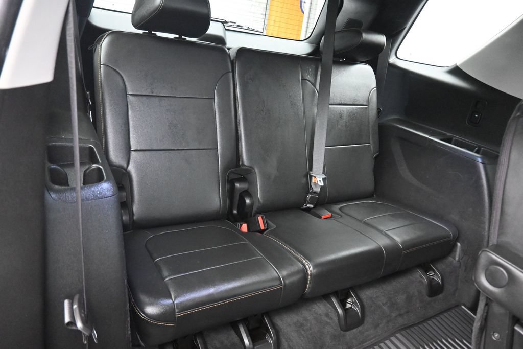Used 2019 Chevrolet Traverse LT w/ LT Premium Package AWD/4WD image 48