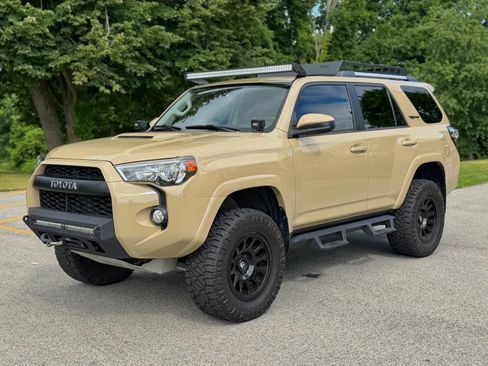 Used 2016 Toyota 4Runner TRD Pro AWD/4WD image 46