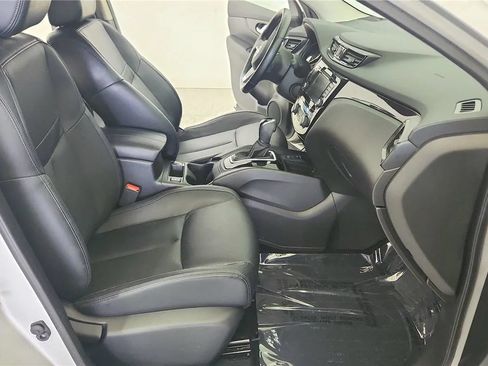 Used 2022 Nissan Rogue Sport SL AWD/4WD image 37