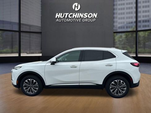Certified 2025 Buick Envision Preferred AWD/4WD image 4