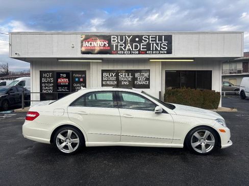 Used 2011 Mercedes-Benz E 350 Sedan image 1