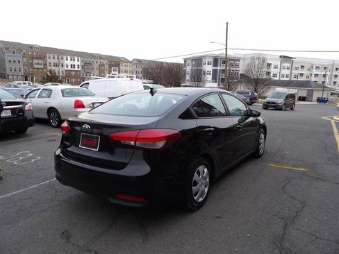 Used 2017 Kia Forte LX image 13