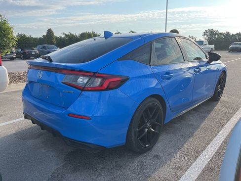 Used 2024 Honda Civic Sport image 3