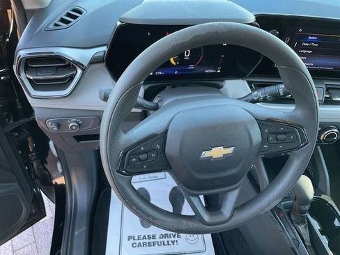 Used 2025 Chevrolet TrailBlazer LS w/ LS Convenience Package image 11