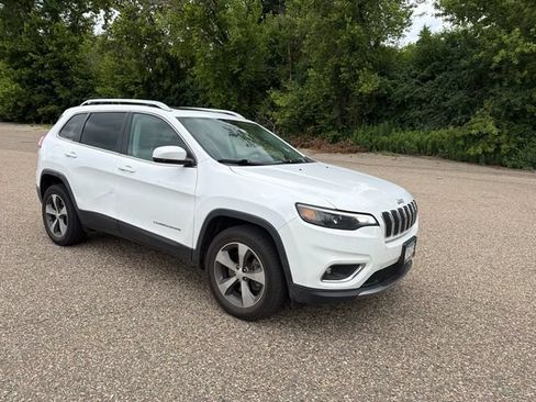 Used 2019 Jeep Cherokee Limited AWD/4WD image 13