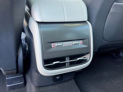 New 2026 Lincoln Nautilus Premier w/ Equipment Group 102A image 19