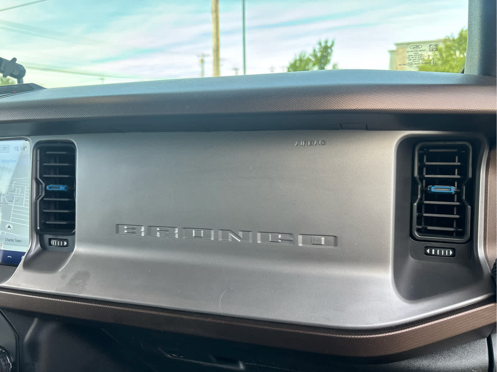 Used 2022 Ford Bronco Outer Banks w/ Sasquatch Package AWD/4WD image 38
