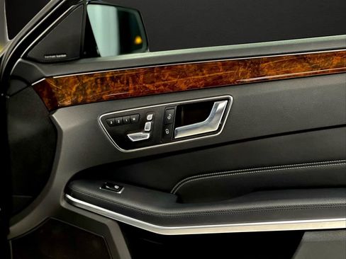 Used 2016 Mercedes-Benz E 350 4MATIC Wagon image 33