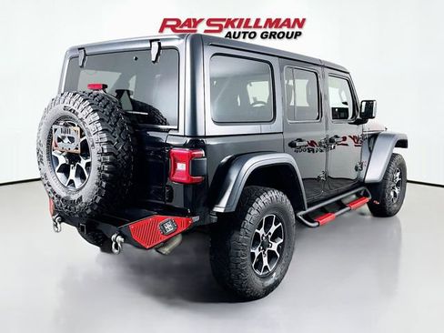 Used 2019 Jeep Wrangler Unlimited Rubicon w/ LED Lighting Group AWD/4WD image 7