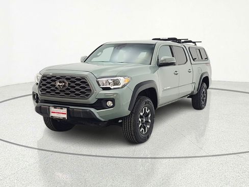 Used 2022 Toyota Tacoma TRD Off-Road image 17