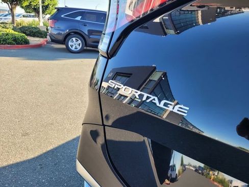 Used 2024 Kia Sportage SX AWD/4WD image 6