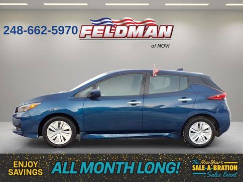 Used 2023 Nissan Leaf S image 2