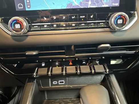Certified 2026 GMC Canyon Elevation w/ Convenience Package AWD/4WD image 18