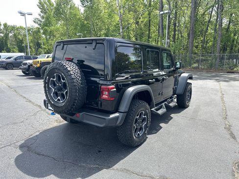 Used 2023 Jeep Wrangler Unlimited Rubicon 4xe w/ Cold Weather Group AWD/4WD image 9