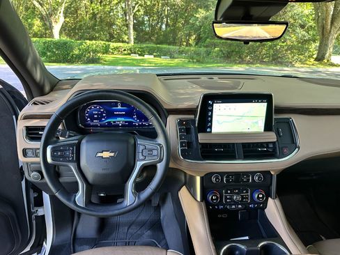 Used 2023 Chevrolet Tahoe Premier w/ Premium Package 2 RWD image 44