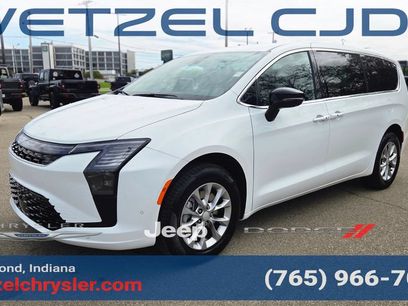 New 2027 Chrysler Pacifica Select