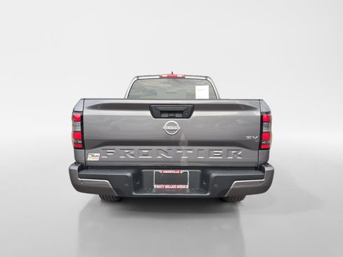 Used 2024 Nissan Frontier SV w/ Technology Package image 4