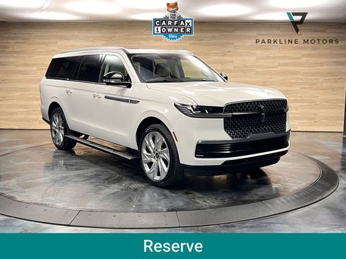Used 2025 Lincoln Navigator L Reserve AWD/4WD image 1