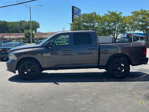 Used 2015 RAM 1500 Express AWD/4WD image 7