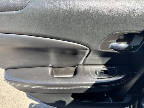 Used 2014 Dodge Avenger SXT w/ Sun/Sound Group FWD image 16