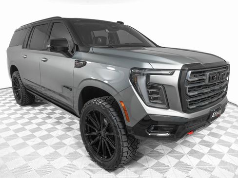 Used 2026 GMC Yukon XL AT4 Ultimate image 4