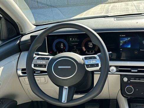 New 2025 Hyundai Tucson SEL image 23