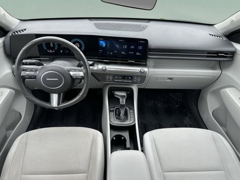 Used 2024 Hyundai Kona SEL image 11